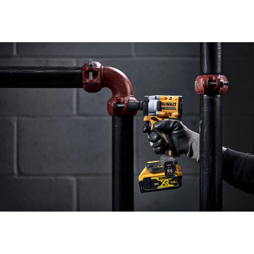Akumuliatorinis smūginis veržliasukis DeWalt DCF921P2T