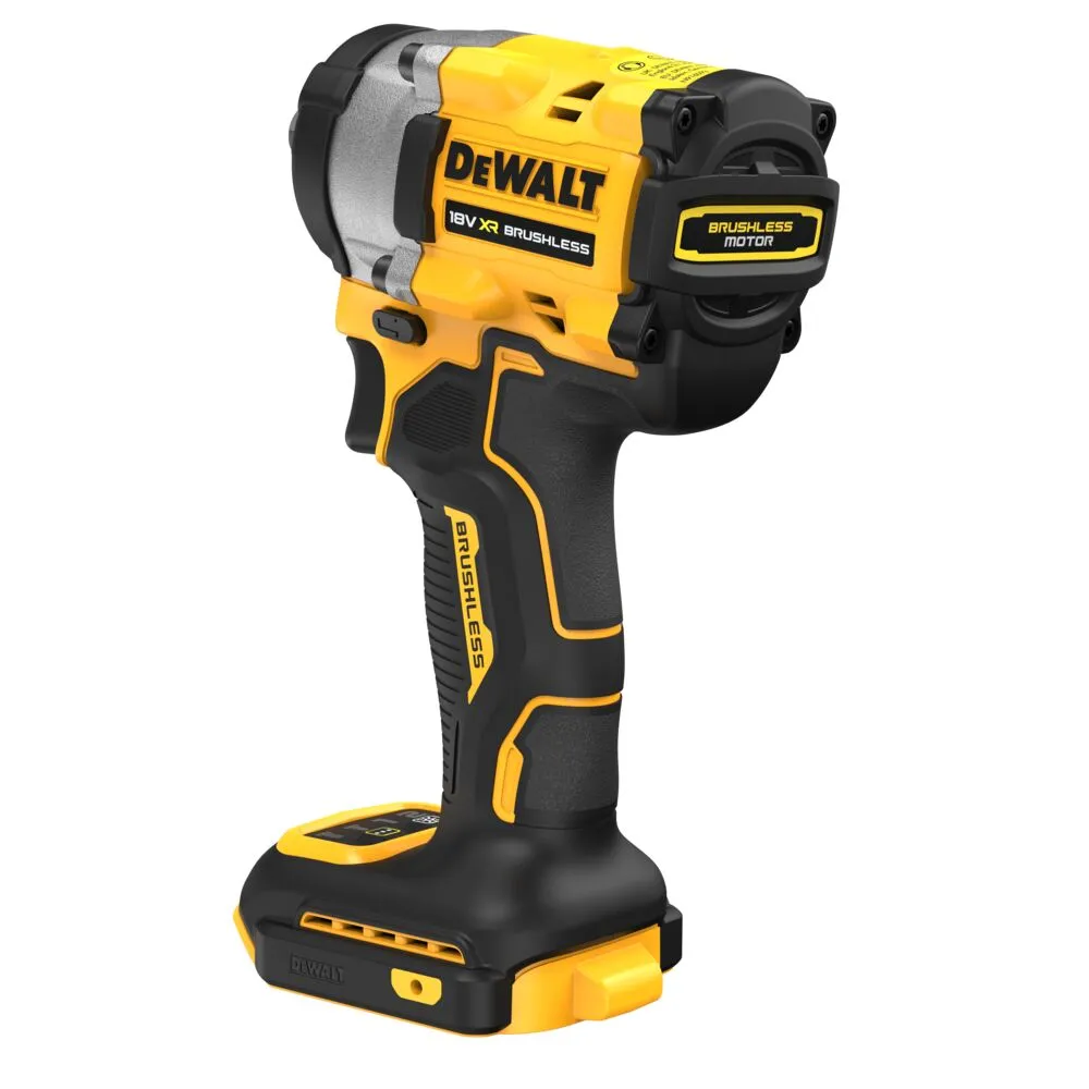 Pildil on DeWalt akulöökmutrikeeraja DCF922NT, millel on kollane ja must korpus ning näha on brändingut.