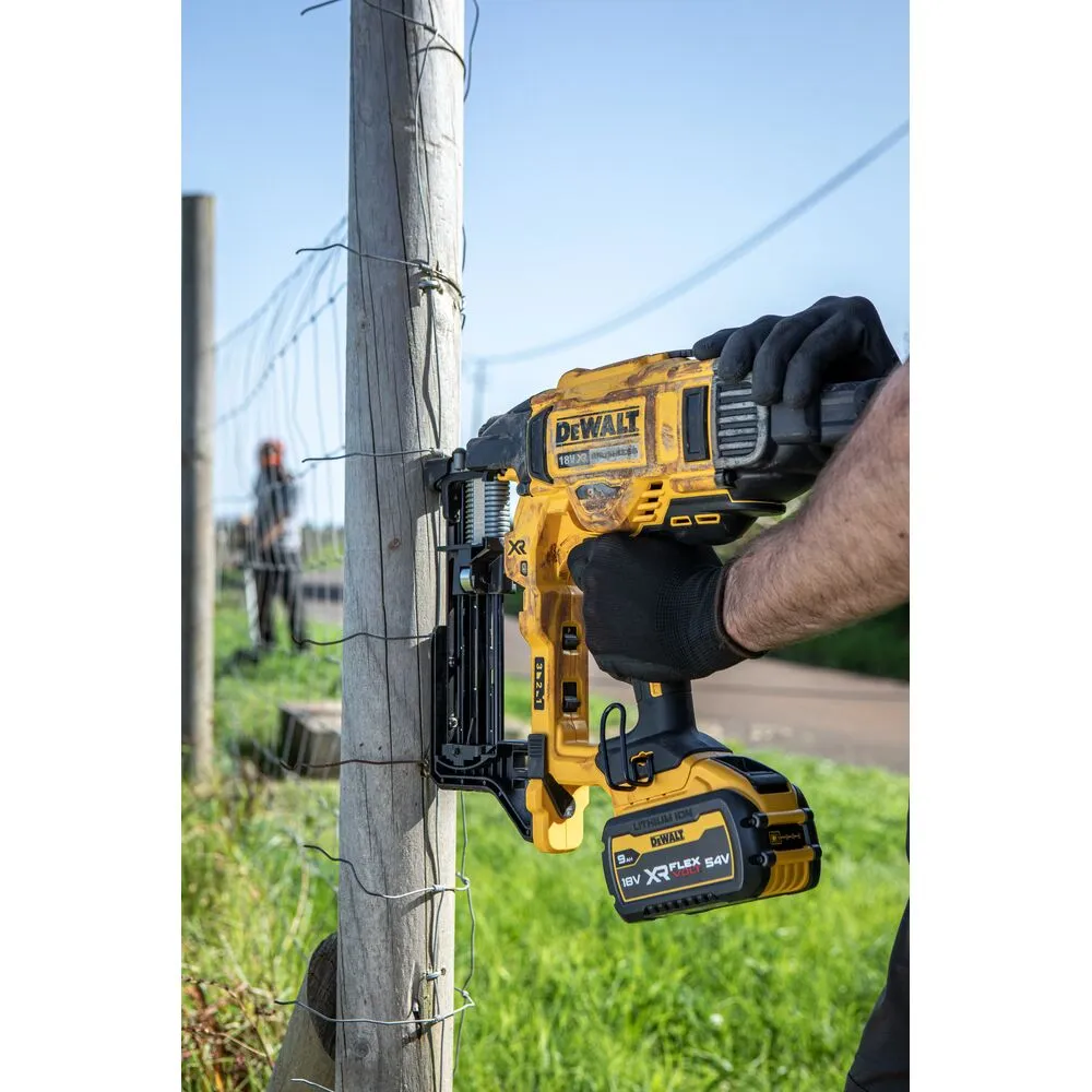 DeWalt akuklampų pistoletas DCFS950P2