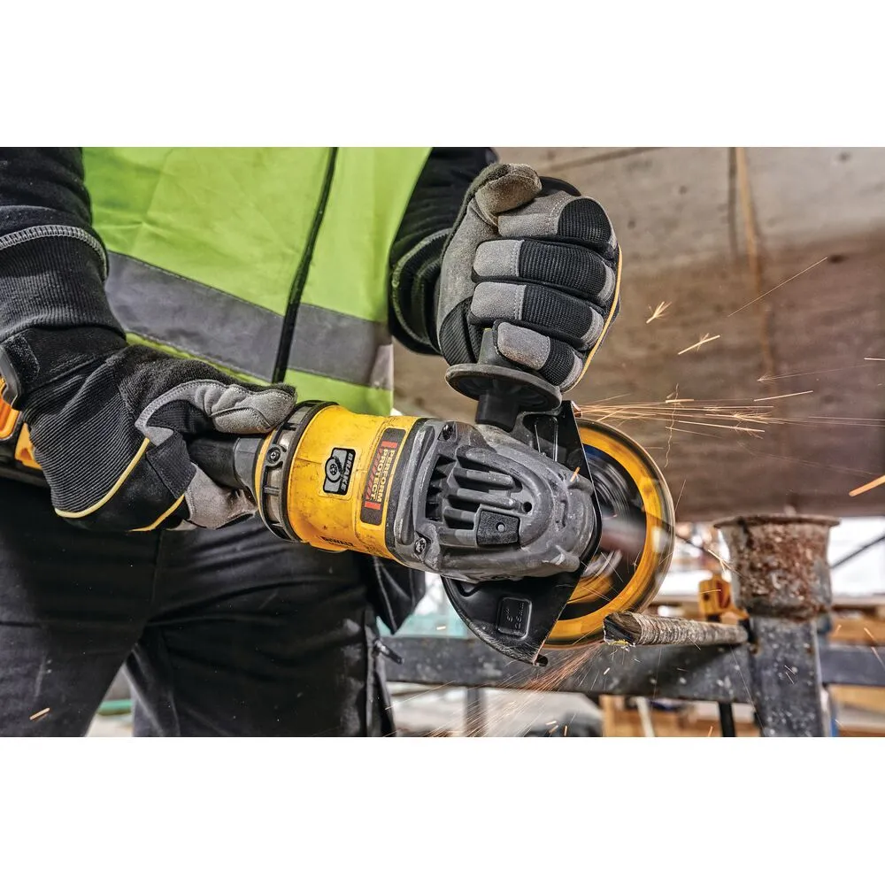Аккумуляторная угловая шлифовальная машина DeWalt DCG418T2