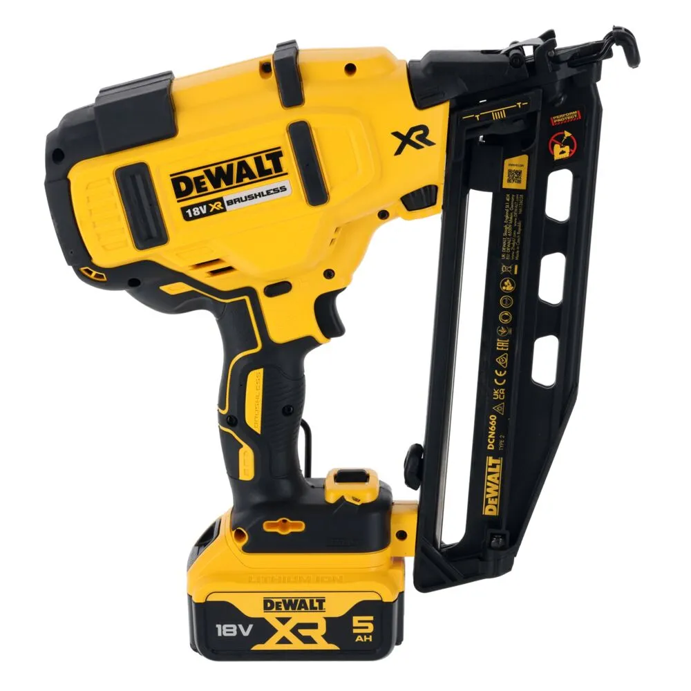 Аккумуляторный гвоздезабивной пистолет DeWalt DCN660P2