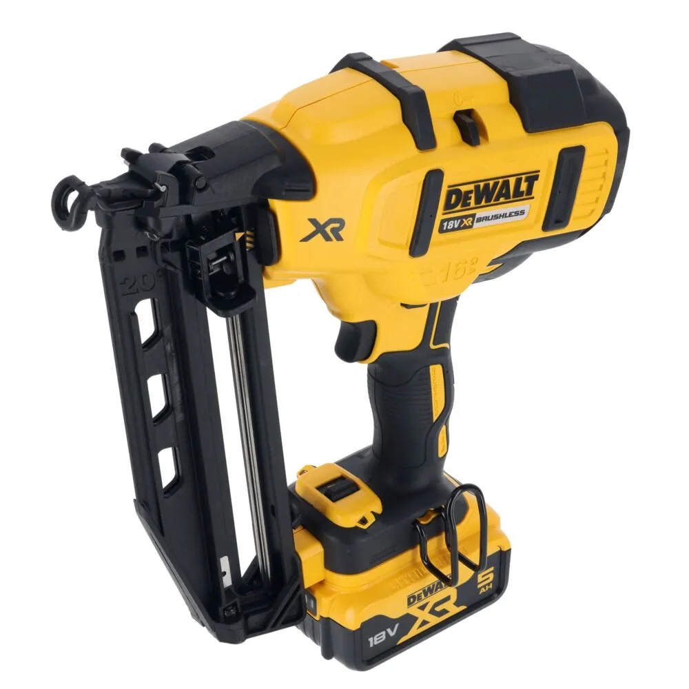 Аккумуляторный гвоздезабивной пистолет DeWalt DCN660P2