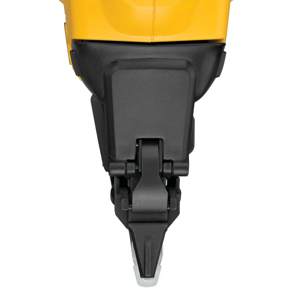 Pildil on näha Dewalt 16GA akutoitega naelapüstoli otsik.