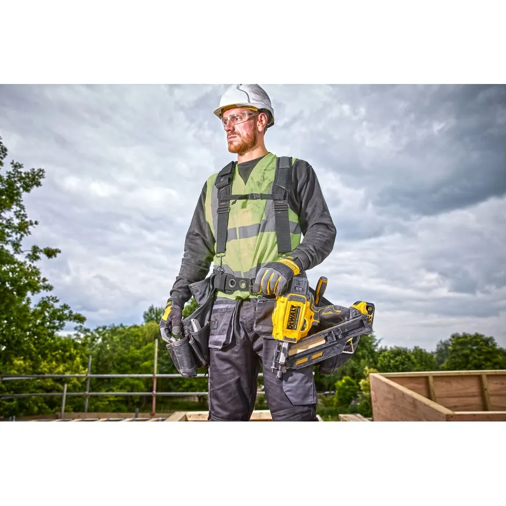 Аккумуляторный гвоздезабивной пистолет DeWalt DCN930P2