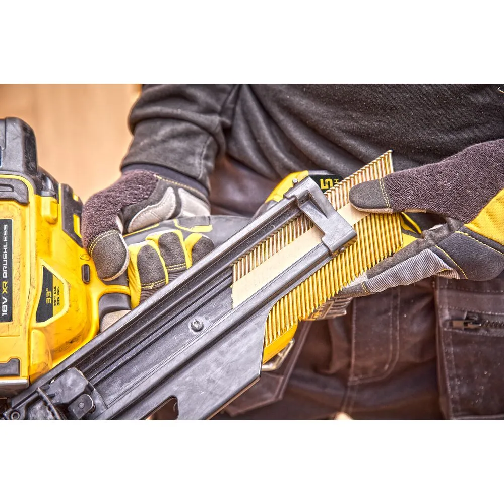 Аккумуляторный гвоздезабивной пистолет DeWalt DCN930P2