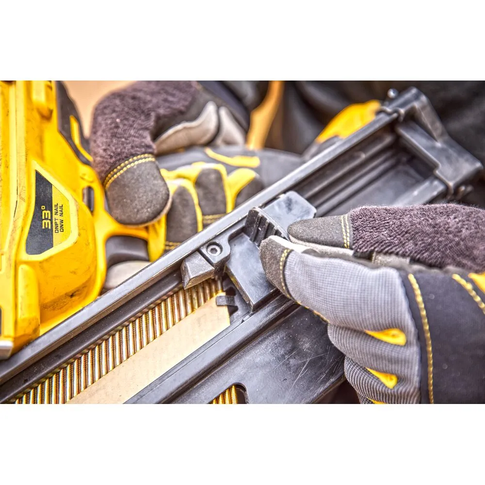 Аккумуляторный гвоздезабивной пистолет DeWalt DCN930P2