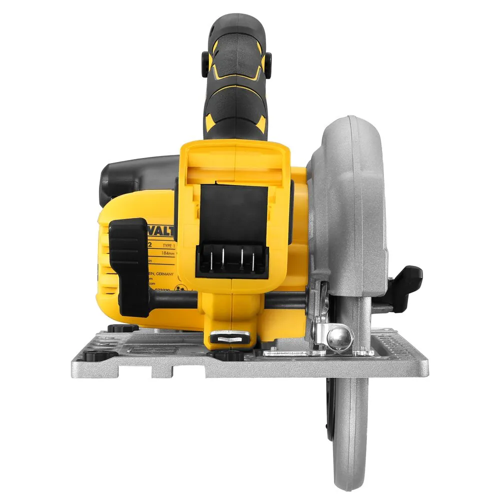 Pildil on DeWalt akuketassaag DCS572NT, millel on kollane ja must korpus, hõbedane terakaitsja ja alusplaat, ning näha on...