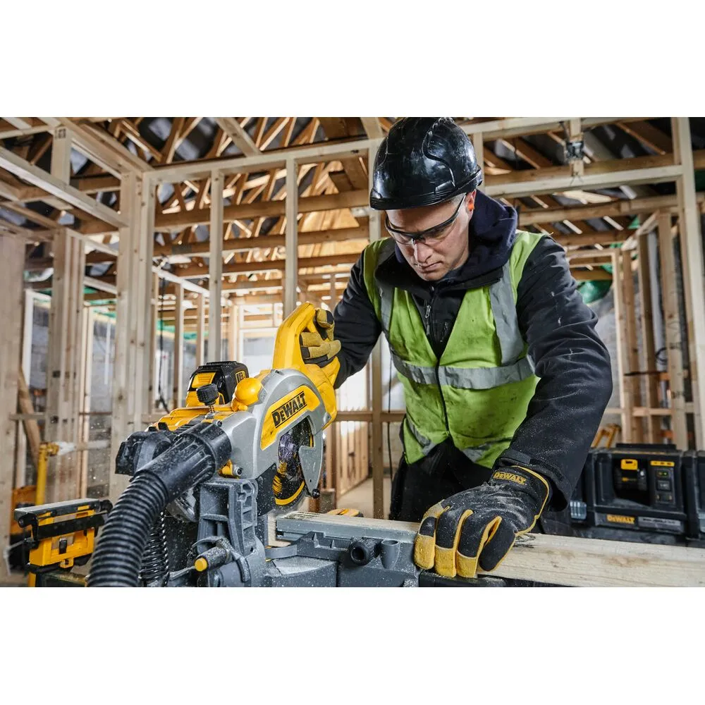DeWalt akumuliatorinis skersavimo pjūklas FlexVolt DCS777T2