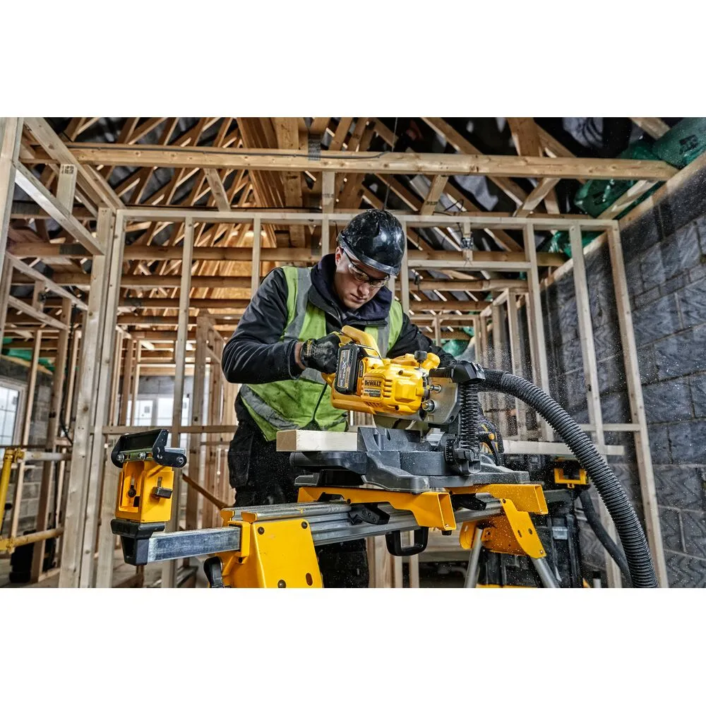 DeWalt akumuliatorinis skersavimo pjūklas FlexVolt DCS777T2