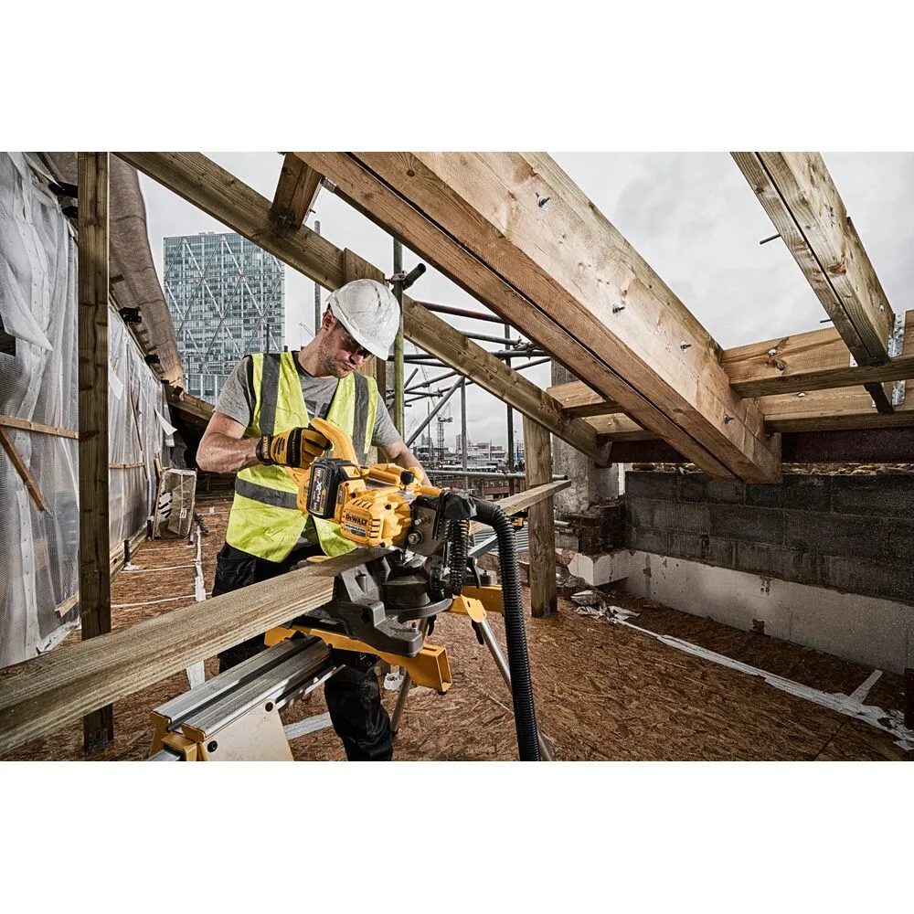 DeWalt akumuliatorinis skersavimo pjūklas FlexVolt DCS777T2