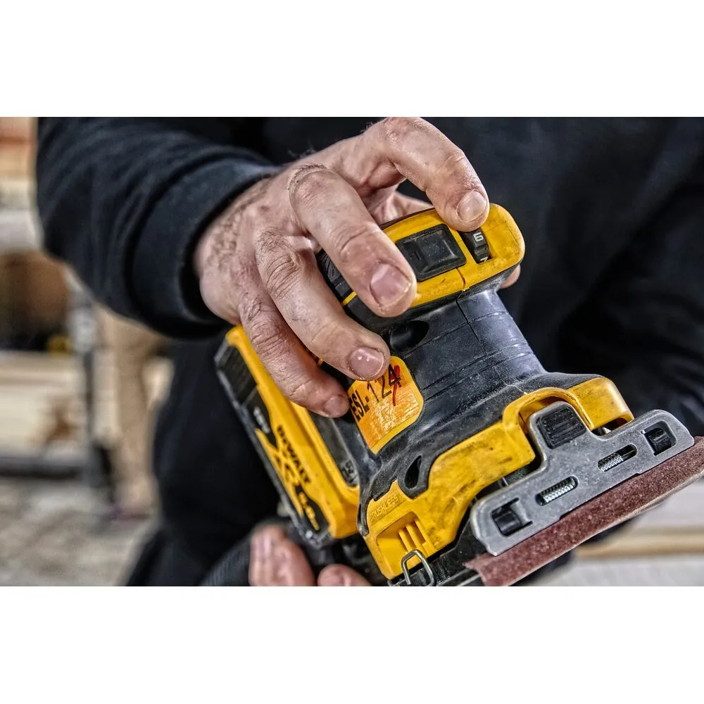 DeWalt cordless orbital sander DCW200P2