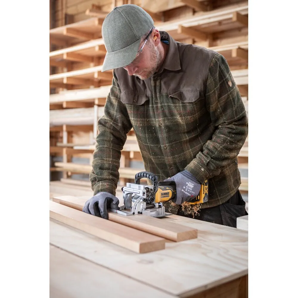 DeWalt akumoltuva frēze DCW682N, bez akumulatora un lādētāja