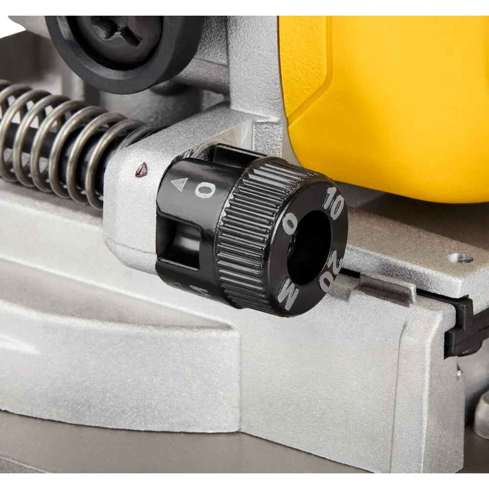 Akumuliatorinis frezeris DeWalt DCW682P2