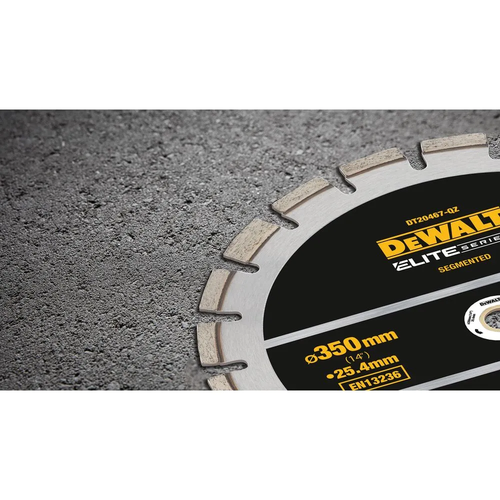 Pildil on näha DeWalt teemantlõikeketas Elite 350 x 25,4 mm, mis on asetatud betoonpinnale.