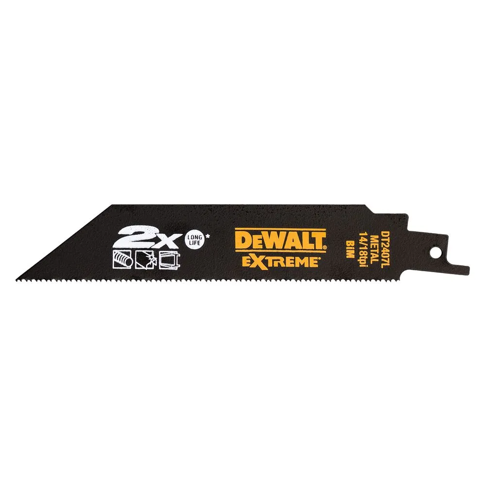 Pildil on näha üks DeWalt EXTREME metalli lõikamiseks mõeldud otssaetera, millel on "2x LONG LIFE" märge.