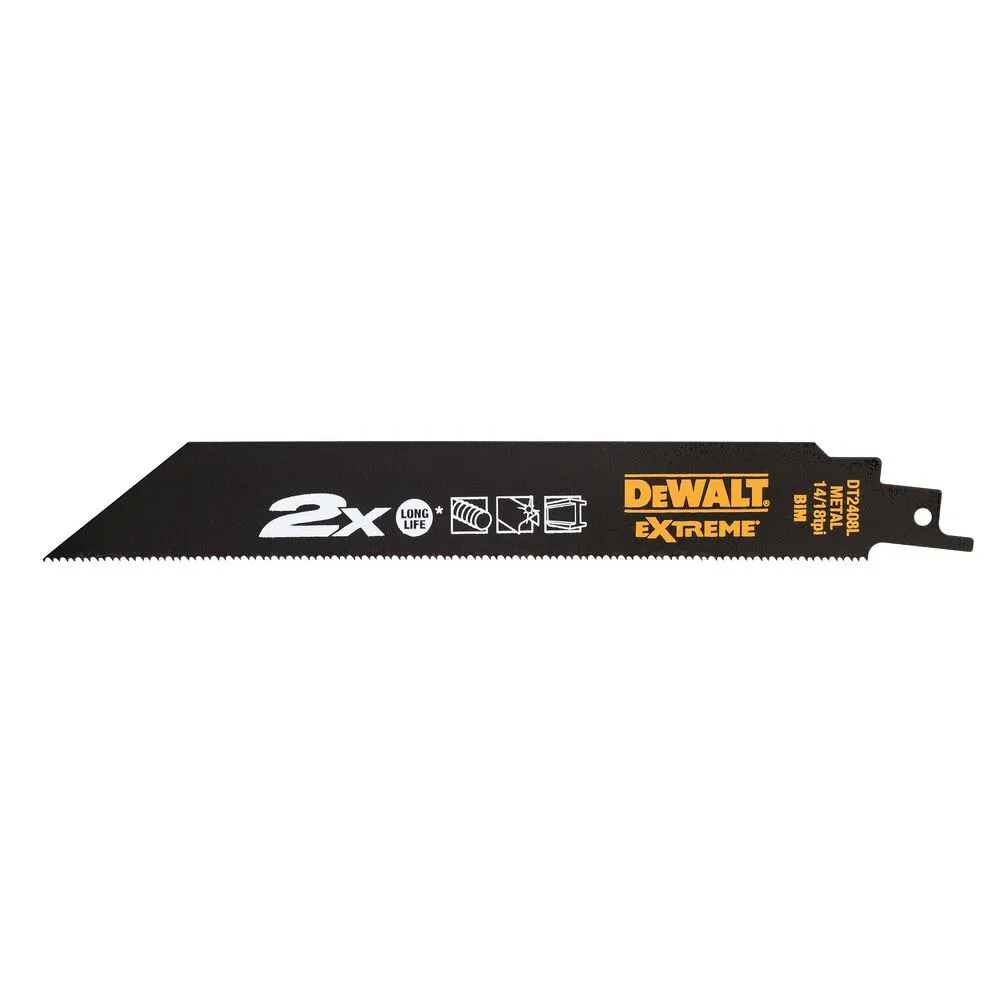 Pildil on näha üks DeWalt EXTREME tüüpi otssaeterade komplekt.