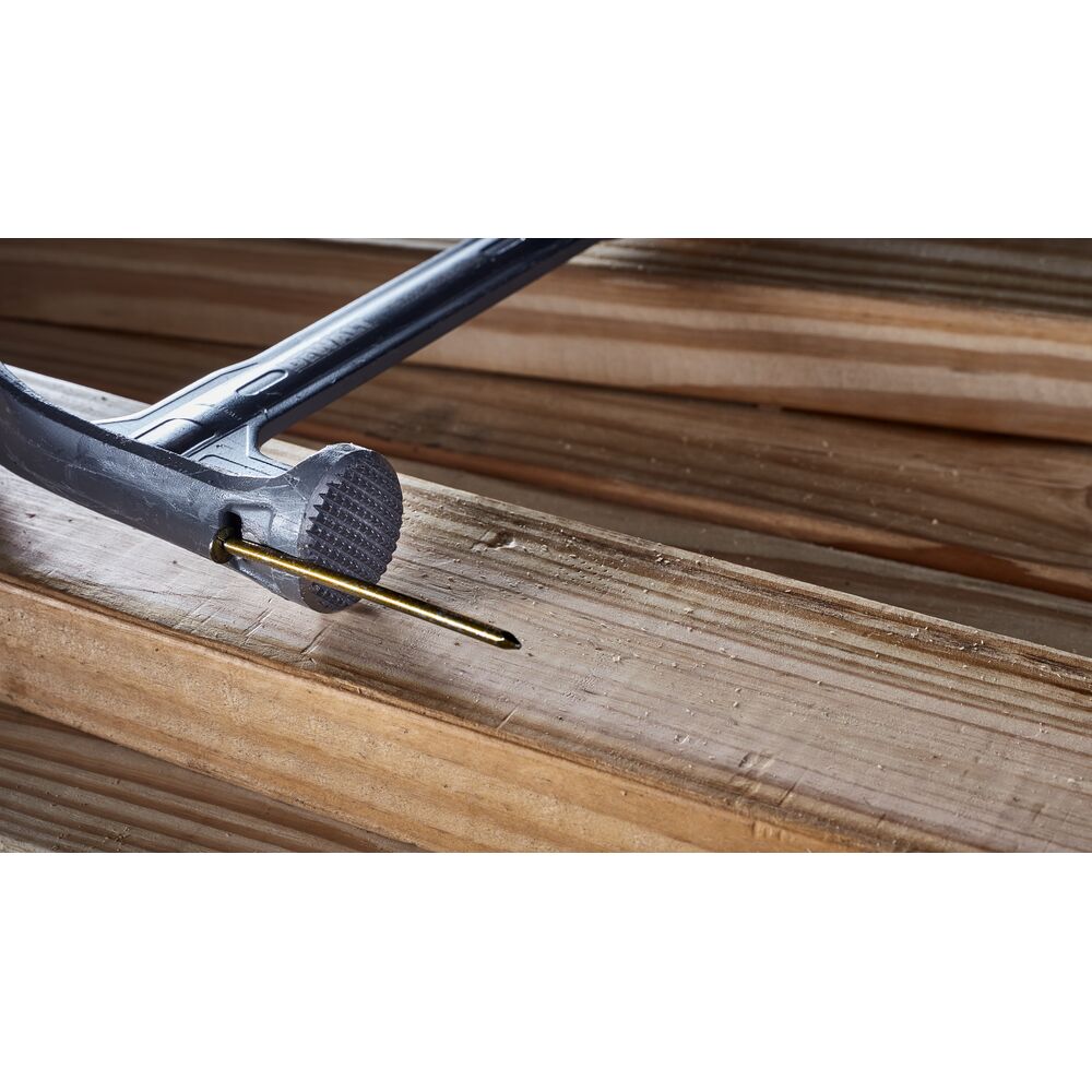 DeWalt claw hammer