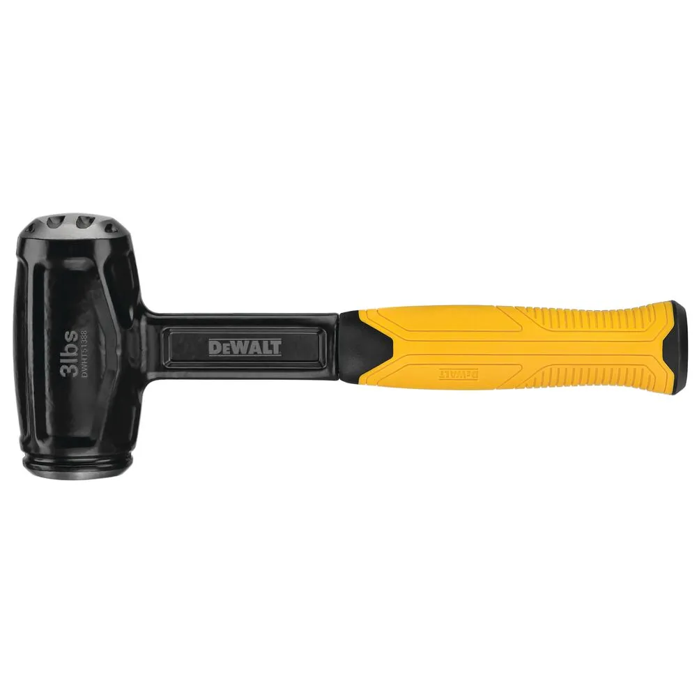 Pildil on DeWalt vasar, millel on must pea ja kollane käepide.