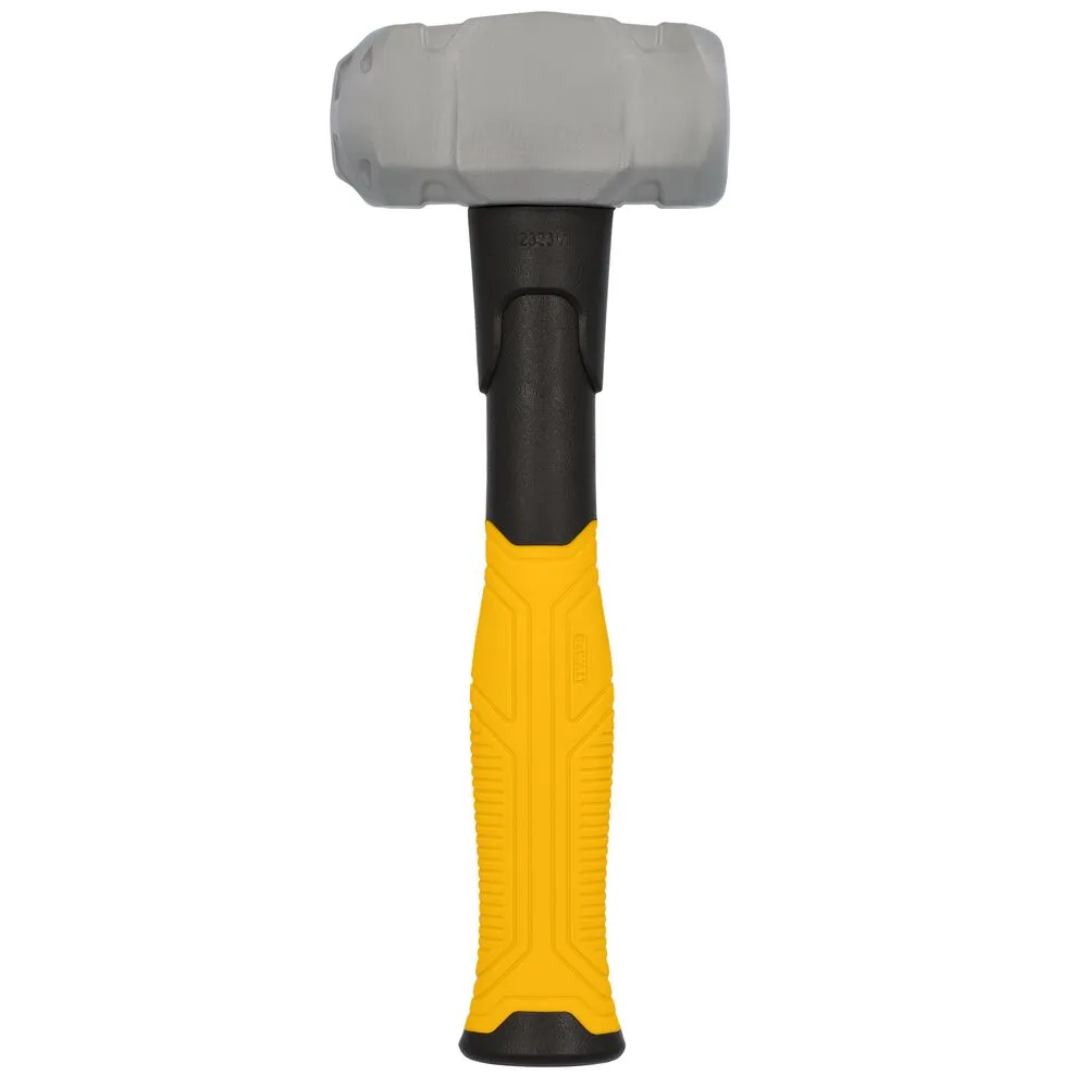Pildil on näha kollase käepidemega Dewalt 3lb/1.36kg FG Sledge Drilling haamer.