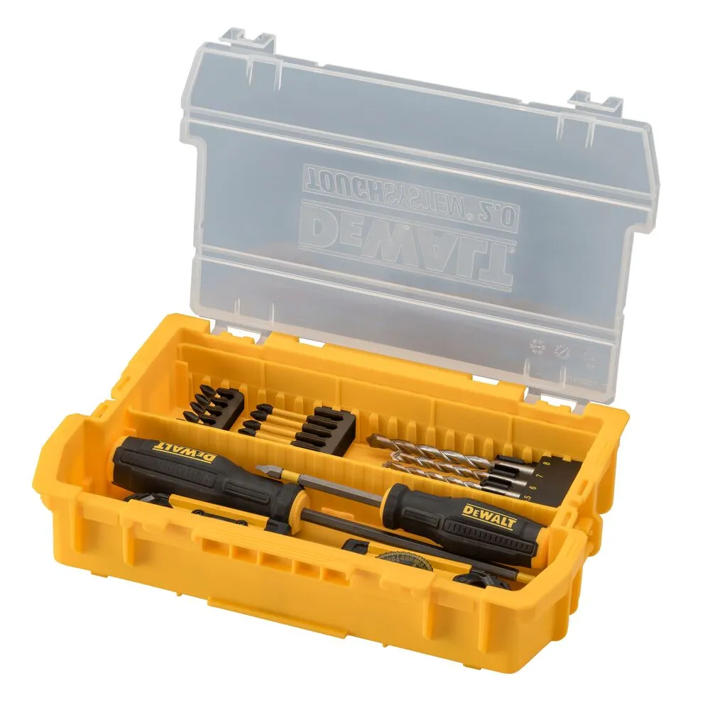 Pildil on näha Dewalt TOUGHSYSTEM 2.0 poole laiusega sügav kast, milles on erinevaid tööriistu, sealhulgas kruvikeeraja...