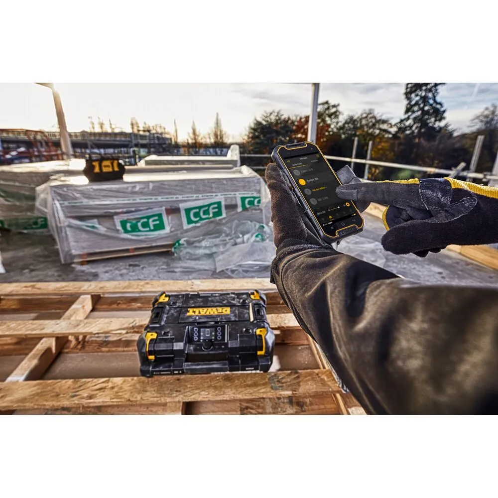 Radio-lādētājs DeWalt DWST1-81078, T-STAK koferī - bez akumulatora un lādētāja
