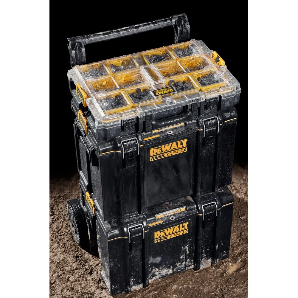 Pildil on DeWalt ToughSystem™ 2.0 DS100 tarvikute kohver, mis on täidetud erinevate kinnitusdetailidega.