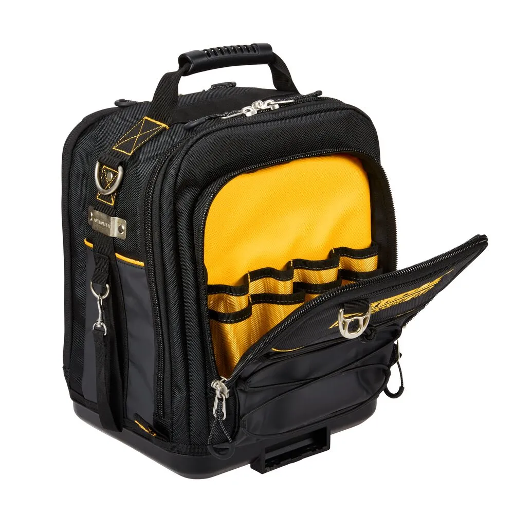 Pildil on näha must ja kollane Dewalt TOUGHSYSTEM 11" poole laiusega tööriistakott, millel on avatud taskud tööriistade...