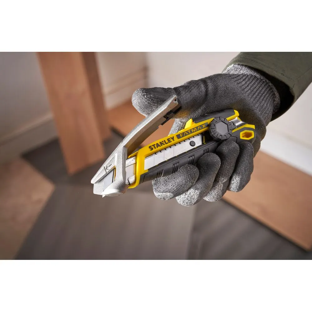 Stanley folding blade knife FATMAX FMHT10592-0 18 mm