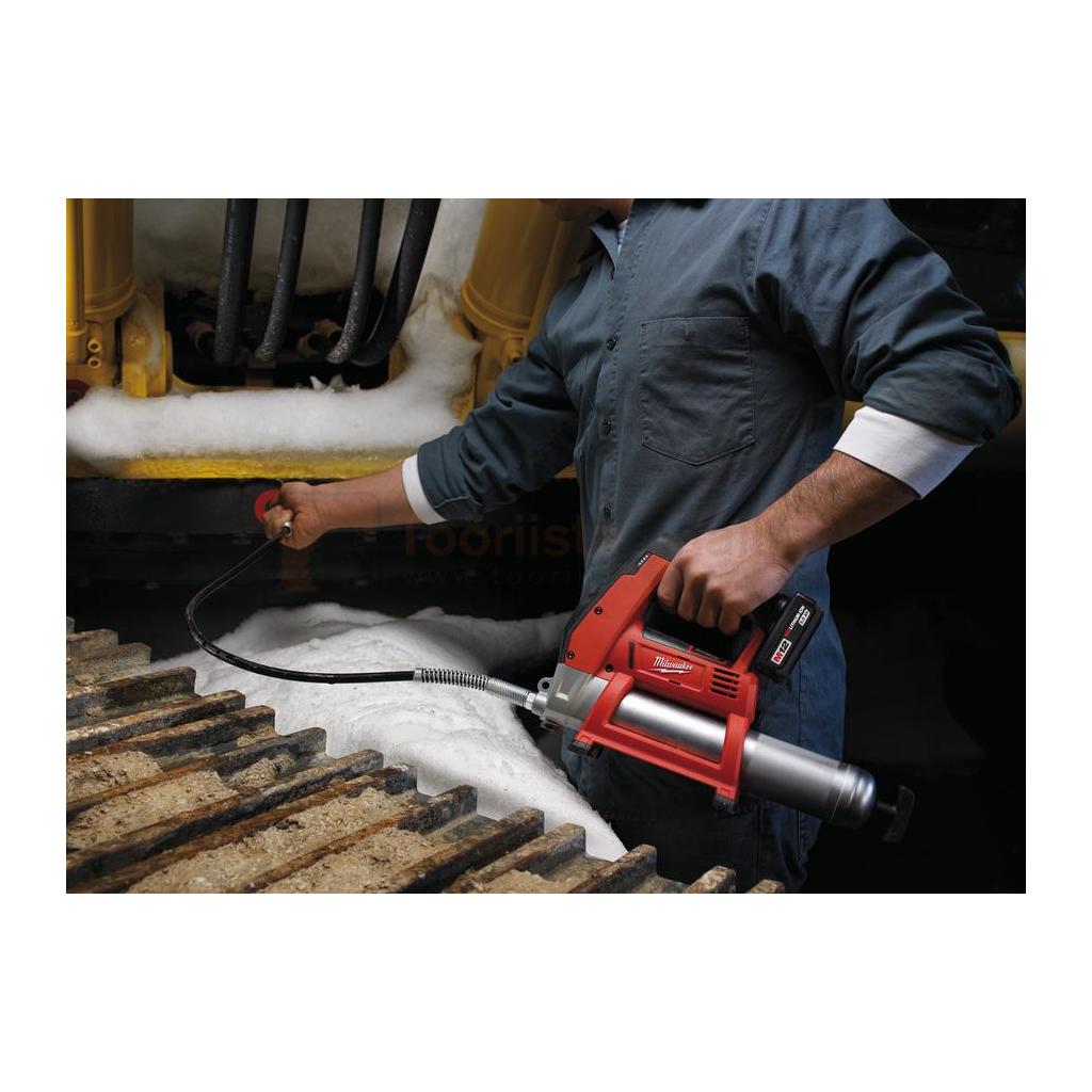 Akuga määrdepüstol Milwaukee M12 GG-401B 2